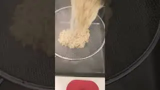boiling Noodles hacks on strainer #satisfying #food #shortvideo