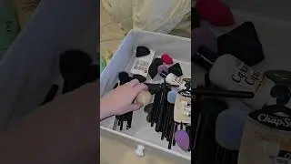 Huge Makeup Declutter #decluttering #clutter #clean #cleaning #cleanwithme #sahm #Makeup #haul
