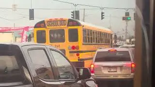 Deer park 267,268 waiting at a red light then turning left 