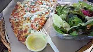 The BEST Vegetarian PIZZA EVER ~ It's all about the CHEESE!