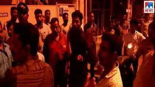 24 വലിയ ഫ്ലക്സുമായി ശബരിമല കർമസമിതി; നീക്കം ചെയ്ത് തിരഞ്ഞെടുപ്പ് കമ്മിഷൻ| Sabarimala Karmasamithi Fl