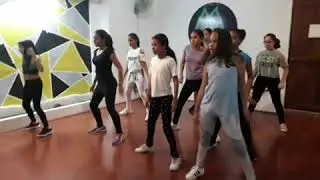 MOVIMENTO hiphop teen
