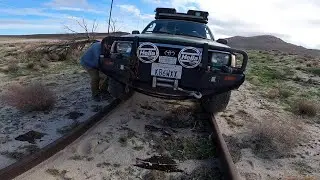 Эксперимент по езде по рельсам - внедорожная машина Tacoma Overland Rig - Чу-чу