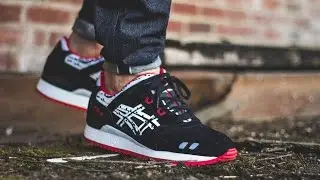 titolo x asics: paper cut