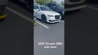 2023 Chrysler 300C 6.4L Hemi Startup and exhaust