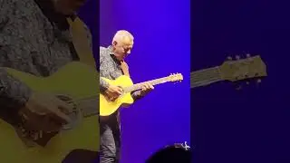 Tommy Emmanuel - Concert in Toronto  2024-10-10.   Mona Lisa.