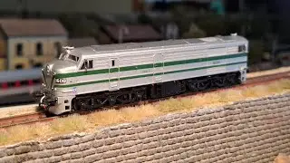 Alco 1600 en escala N, sustitución de ejes por piñonitis.