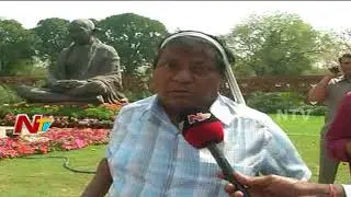 MP Siva Prasad Protest in Chandrababu's Grandson Devansh Friend Getup || Comments on Modi || NTV