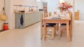 Gietvloer in sfeervolle woonkeuken | Coatingvloer.nl