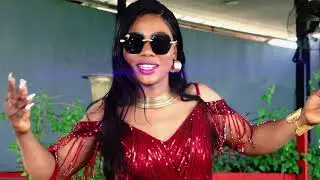 LOLONY CLIP femmes courageuses