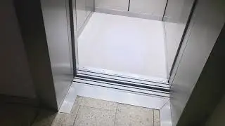 Fahrstuhl Lutz (erneuert durch Hanse Lift) im Praxishaus Wandsbeker Zollstra&szlig;e 11 Hamburg