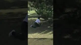Seve Ballesteros plays unbelievable KNEELING shot! 🤷&zwj;♂️👏
