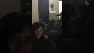 Aisa Yaar vah wali log Jawan آج ملا ہے وہ شخص جس نے یہ گانا گایا ہے