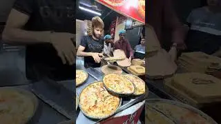 best Pizza cutter in the world 😂😂😂#food #pizza#shorts#reach