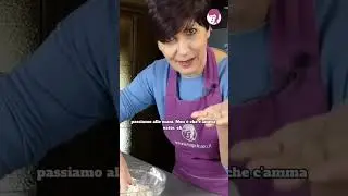 Roccoc&ograve; napoletani. Scopri la ricetta su antoniettapolcaro.it #ricette #ricettenatalizie #dolci