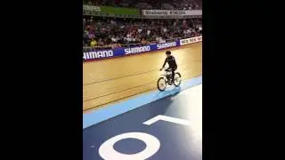 Derny reaching the riders in the Keirin