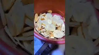 How to make plantain chips 🍟 for your kids.#food #food #healthyliving #everyone ##treanding #kids 