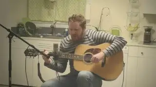 Andrew Scot - Life On Mars? (David Bowie cover)