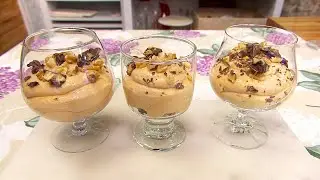 Mousse de dulce de leche con crocante de chocolate y nuez