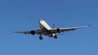 Delta Air Lines Airbus A330-200 lands at Las Vegas | N860NW