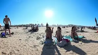 ✨ DREAMS COME TRUE: 360&deg; Walk on a Magical Spanish Beach | 8K