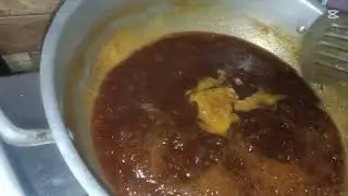 Imli allu bhukare ki chtni 😋🤤cht pti si wo bhi ghr me املی آلو بھکار ہے کی چٹنی  مزے دار 🤤😋😊