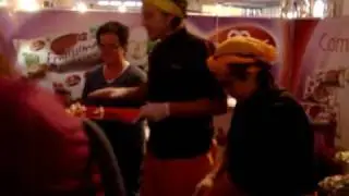 Stand DanCake na Feel Woman
