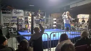 Melvin Hayes vs Tully Bertorelli