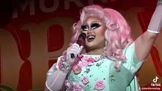 (Throwback) Bob and Kim Chi @ A Drag Queen XMas 2016 Tour in Philly - video by #DavidLovesDrag 