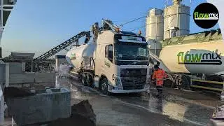 Flowmix Commercial Concrete Pour: We Love all Jobs, Big & Small #readymixconcrete #concretesupplier
