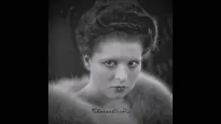 𝐖𝐡𝐚𝐭 𝐦𝐚𝐤𝐞𝐬 𝐲𝐨𝐮 𝐬𝐨 𝐬𝐚𝐝？#marilynmonroe #clarabow #jeanharlow #oldhollywood #edit