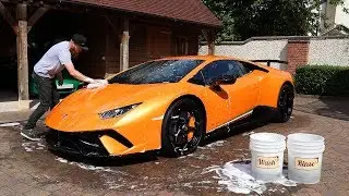 Lamborghini Huracan Performante (2019) Maintenance Wash.