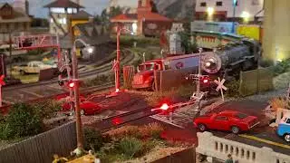 Labor Day Off Excursion Steamer at RR Crossing. Everyone Wave 👋 #SoundTraxx #Tsunami2 #DIY #trains