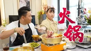 带着刚从游泳馆回来的智贤去买食材，晚上涮点火锅吃，过瘾～