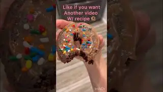 Healthy donuts😏 LIKE for another video w/ recipe! SUBSCRIBE for healthy positive content. #shorts