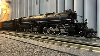 Sunset 3rd Rail Brass Anniversary Series DMIR Yellowstone #233 M4 2-8-8-4