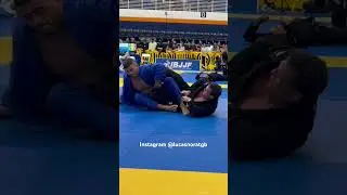 Lucas Norat dominates and finishes X Choke from mount #bjj #jiujitsu #funkrj #blackbelt #mma #ufc