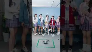 Money Rain Challenge 🌧💸 #FunnyClassroom #Games #Funny #PlayTogether #linhchihihihi #lilymiumiu