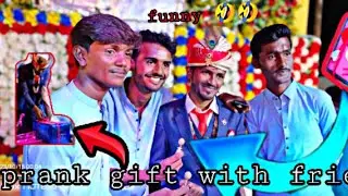 how to make prank gift /prank gift kesa bania/#goneviral#prankgift #shyadisong