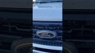 Another successful detail! This sparkly white F-350 Lariat Tremor is looking amazing! 🔥🔥
