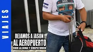 Despidiendo a Jason Galvez el pata de chucho en el Aeropuerto Internacional de El Salvador