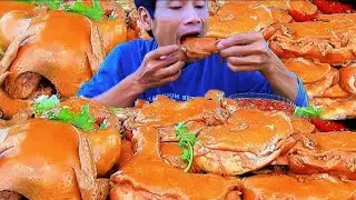 MUKBANG 15KG STEAMED CHICKEN WITH PREMIUM FISH SAUCE DIPPED IN SPICY SEAFOOD SAUCE 🌶️