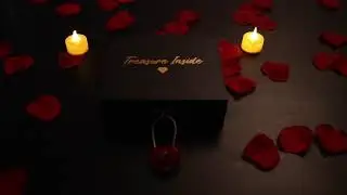 Romantic Scavenger Hunt Kit - Scavenger Box