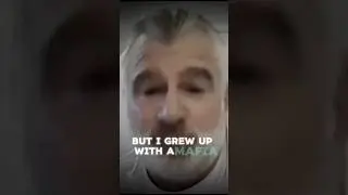 В детстве был связан с мафией, а затем стал морским пехотинцем.