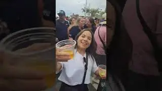 Calle 8 más nada Miami Time
