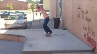 Big Moni - @hashtag - Mike Ellis