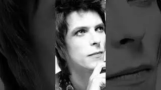 The best 3 seconds of every David Bowie song on Ziggy Stardust. #davidbowie #ziggystardust #shorts