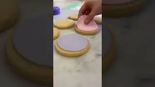 Delicious cookie & cake art trends #cookies
