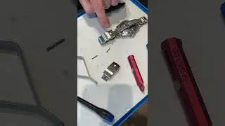 Montage du fermoir Orkos Watchlock&reg; sur une Rolex Submariner 114060