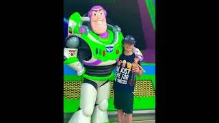 Disney Characters | Meeting Buzz Lightyear | #shorts